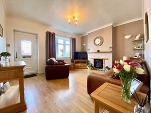 Lounge- click for photo gallery